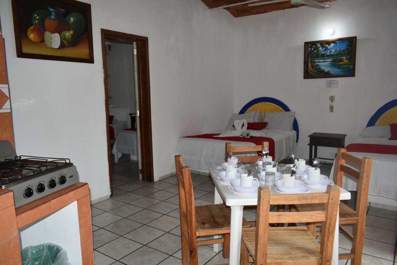 Y Islas Careyes Hotel 3*